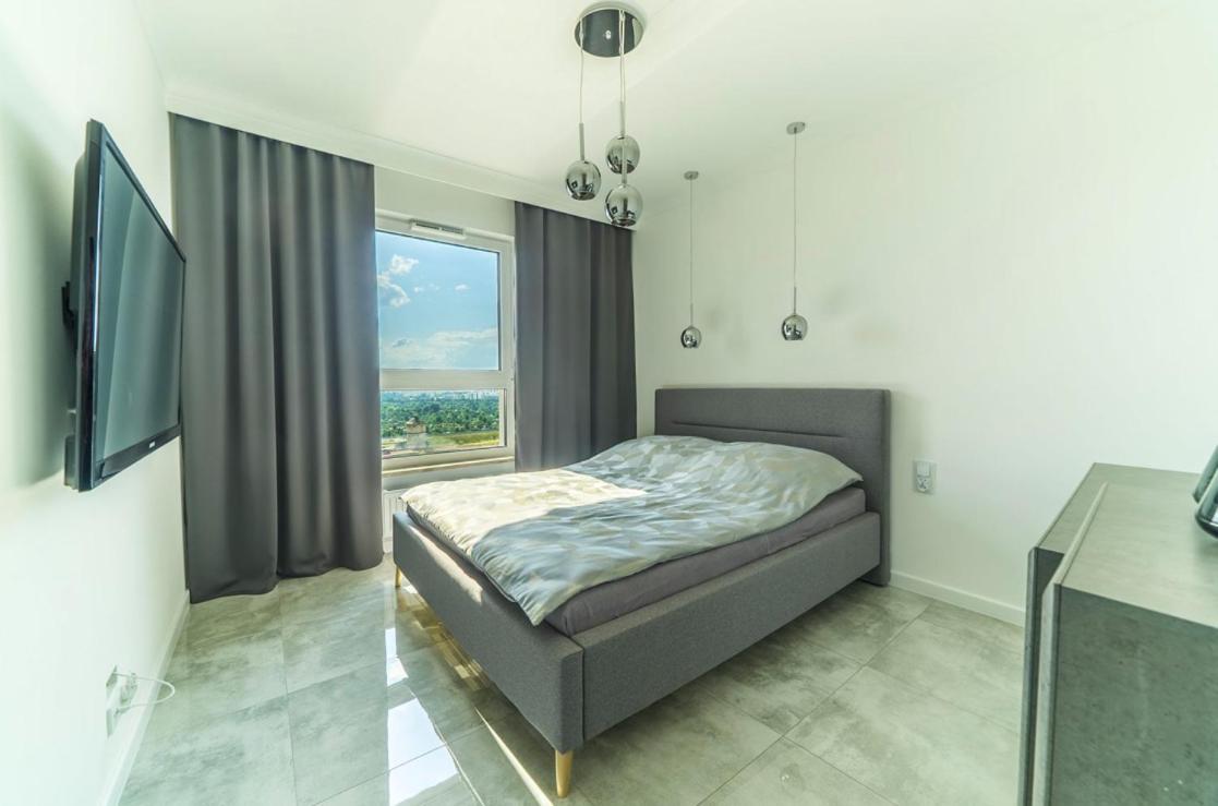 Apartmate- View Comfy By The Sea & Free Gym Apartment *