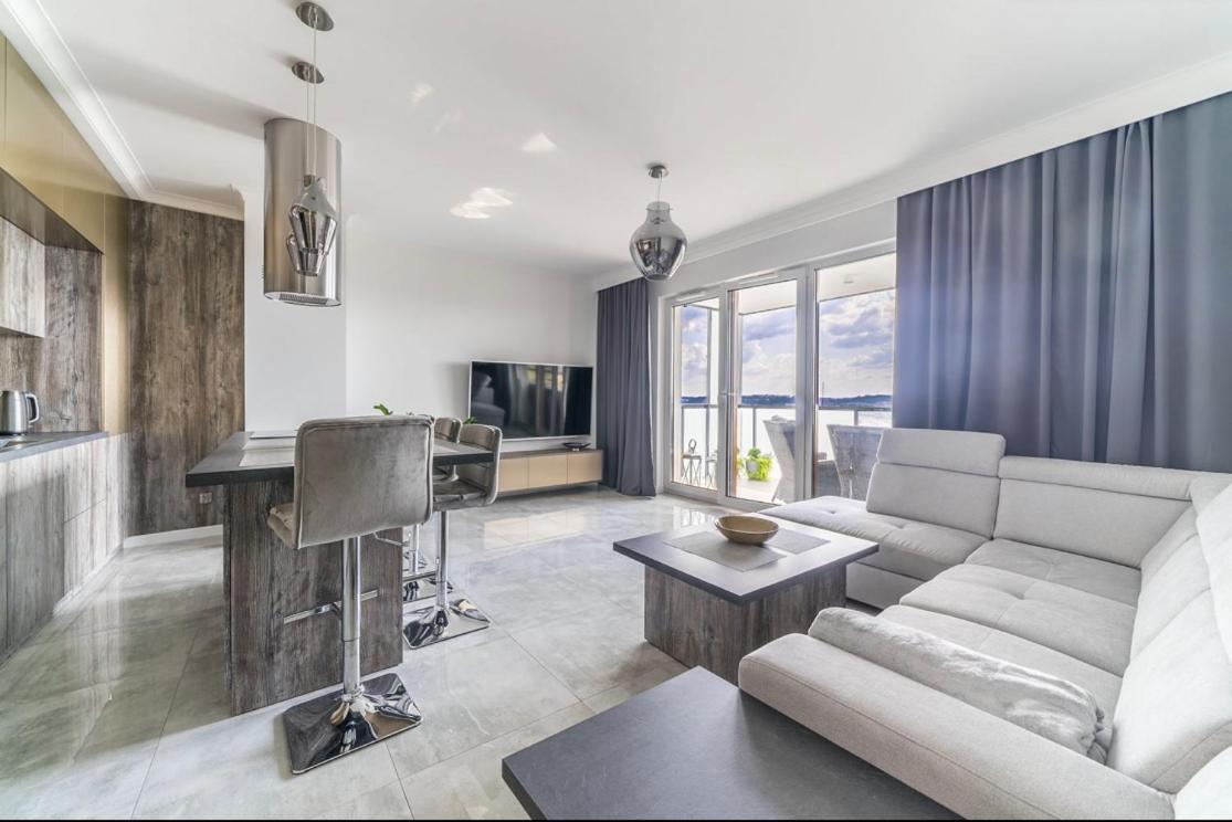 Apartment Apartmate- View Comfy By The Sea & Free Gym *